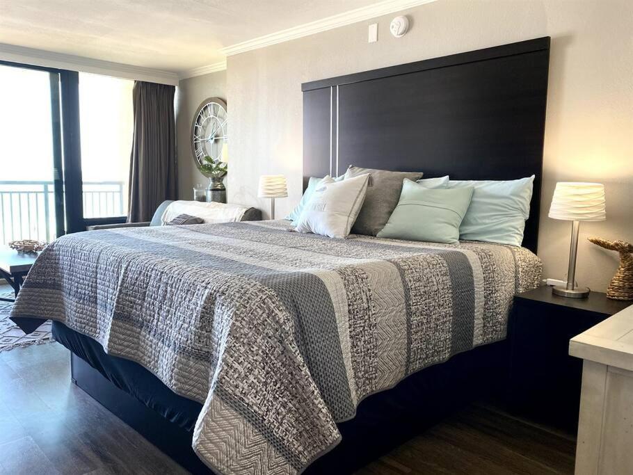 Вилла *Oceanfront Retreat*King Bed *Great Pools, Hot Tubs+++*O41 Миртл-Бич Экстерьер фото